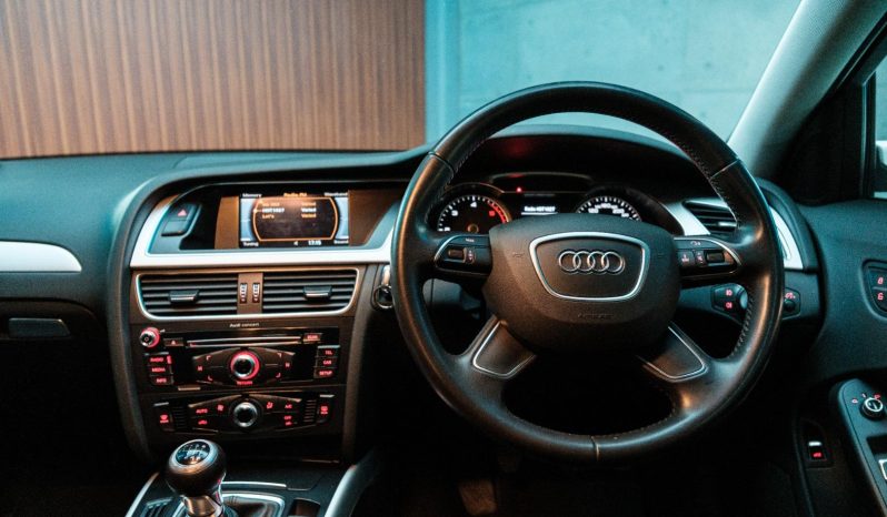 
								Audi A4 Sedan 2.0 Tdi S Multitronic full									