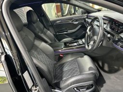 
										Audi A8 S8 Quattro Tiptronic full									