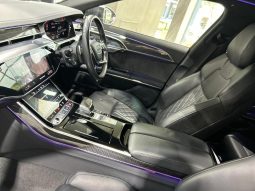 
										Audi A8 S8 Quattro Tiptronic full									