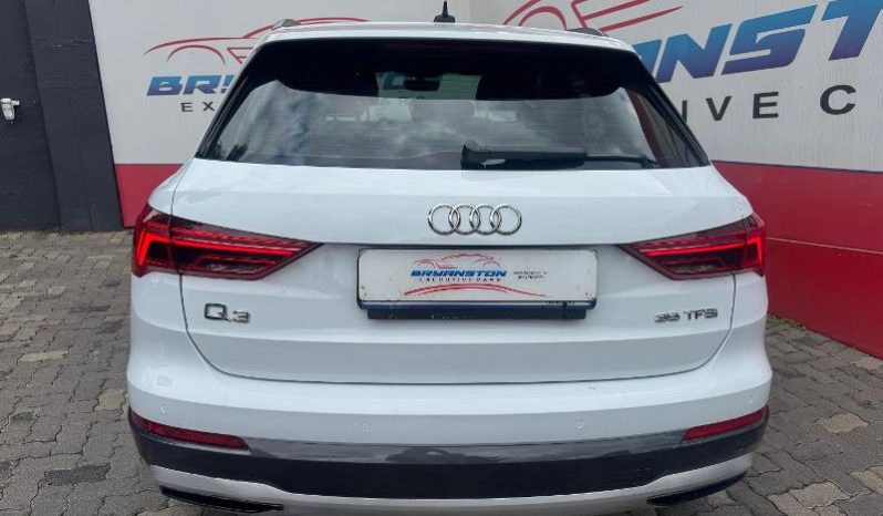 
								Audi Q3 35 Tfsi Advanced S-Tronic full									
