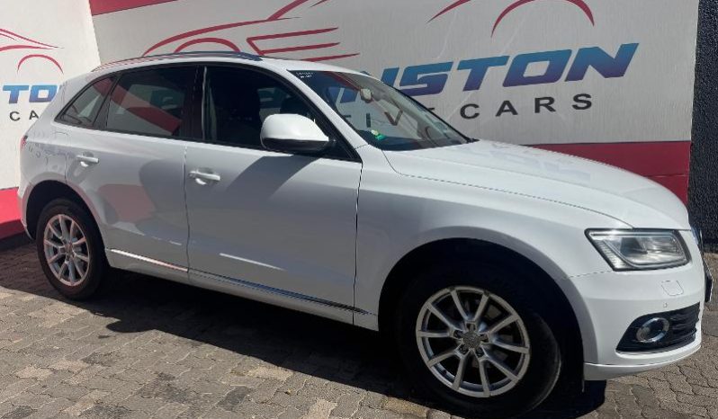 
								Audi Q5 2.0 Tdi S Quattro S Tronic full									