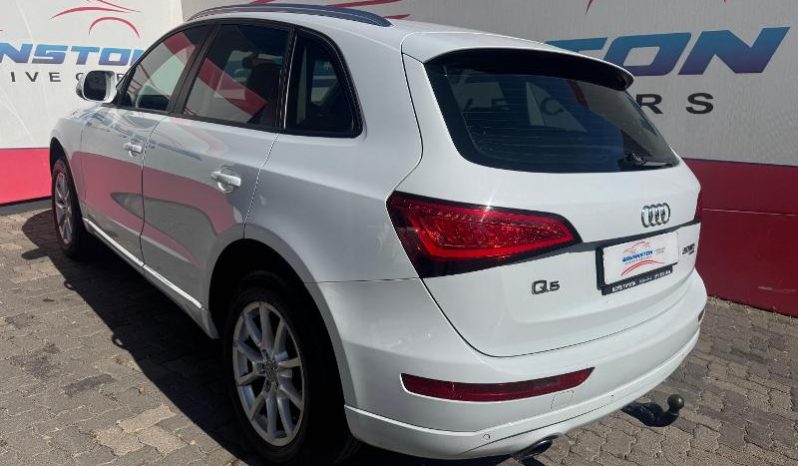 
								Audi Q5 2.0 Tdi S Quattro S Tronic full									