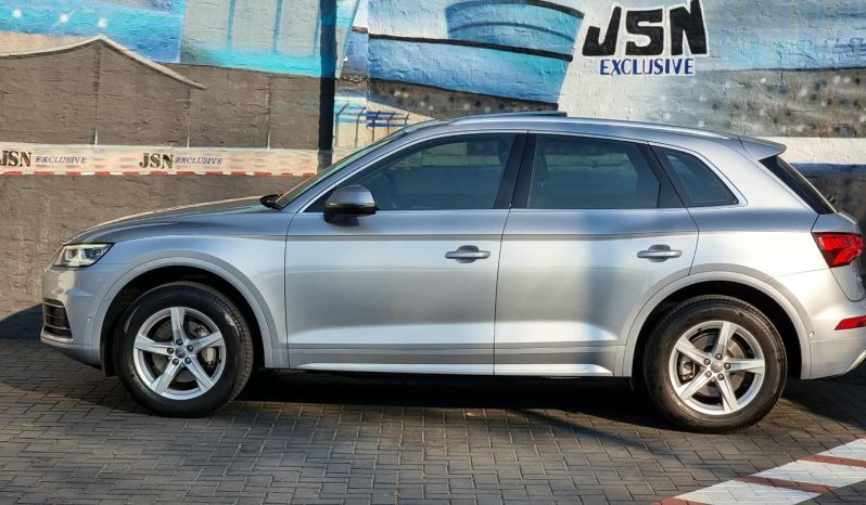 
								Audi Q5 2.0 Tdi Sport Quattro S-Tronic full									