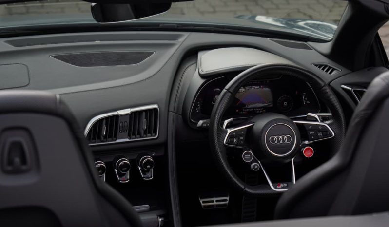 
								Audi R8 Spyder V10 Performance Quattro full									