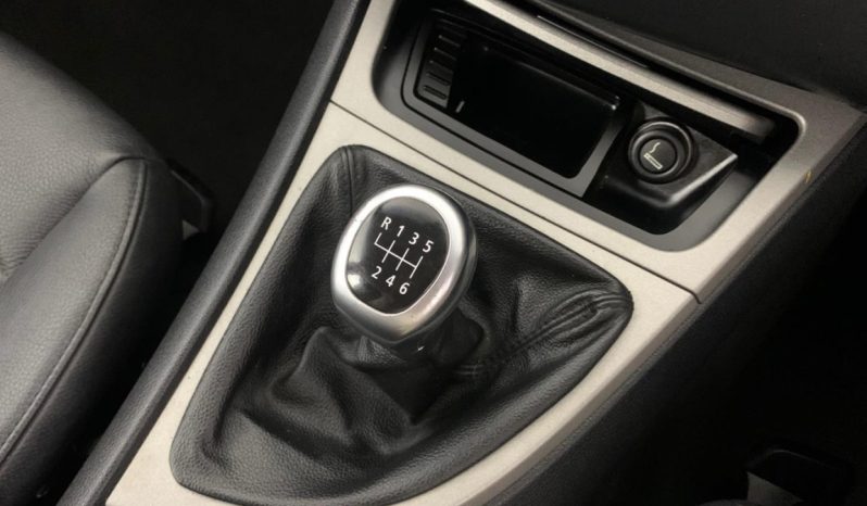 
								BMW 1 Series 5-Door 116i full									