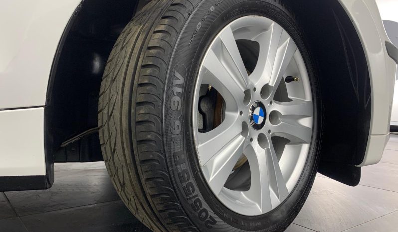 
								BMW 1 Series 5-Door 116i full									