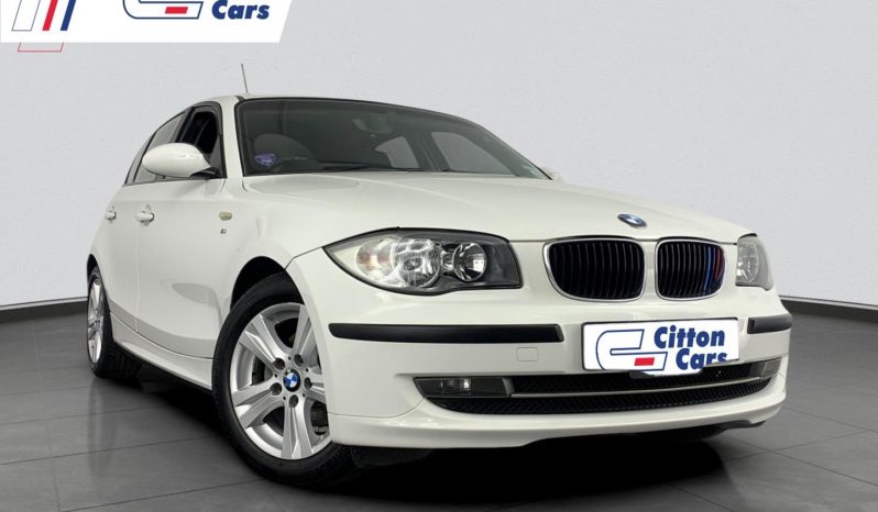 
								BMW 1 Series 5-Door 116i full									
