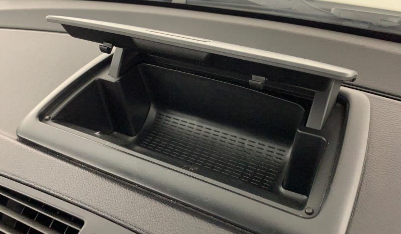 
								BMW 1 Series 5-Door 116i full									