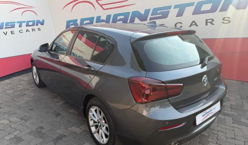 
								BMW 1 Series 5-Door Facelift 118i Steptronic full									
