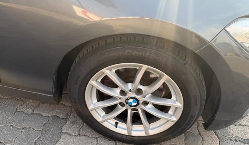 
								BMW 1 Series 5-Door Facelift 118i Steptronic full									