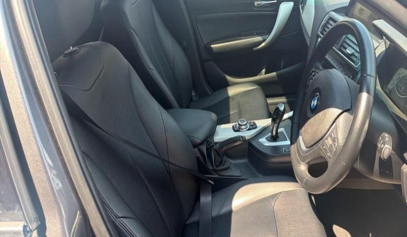 
								BMW 1 Series 5-Door Facelift 118i Steptronic full									