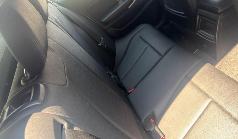 
								BMW 1 Series 5-Door Facelift 118i Steptronic full									