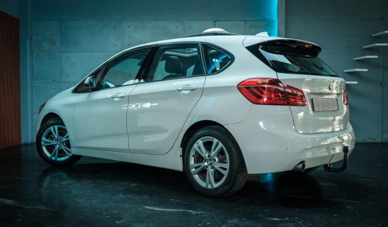 
								BMW 2 Series Active Tourer 218i Steptronic full									