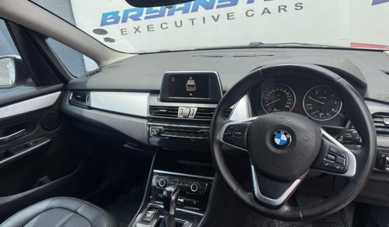 
								BMW 2 Series Active Tourer 220d Steptronic full									