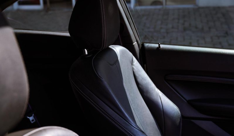 
								BMW 2 Series M240i Coupe full									