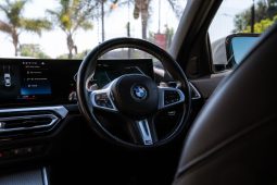 
										BMW 3 Series 320i M Sport full									