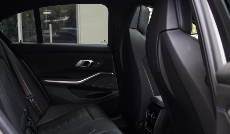 
								BMW 3 Series M340i xDrive full									