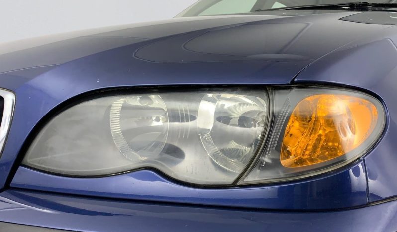 
								BMW 3 Series Sedan 318i Sport Steptronic full									