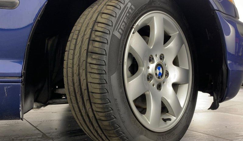 
								BMW 3 Series Sedan 318i Sport Steptronic full									