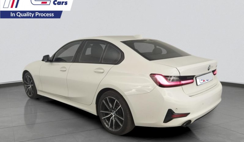 
								BMW 3 Series Sedan 320d Sport Line Launch Edt Steptron full									