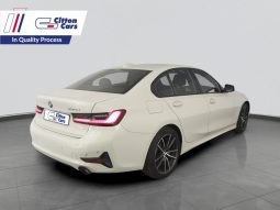 
										BMW 3 Series Sedan 320d Sport Line Launch Edt Steptron full									