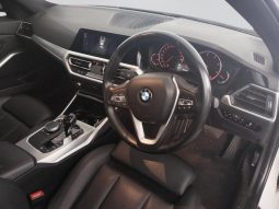 
										BMW 3 Series Sedan 320d Sport Line Launch Edt Steptron full									