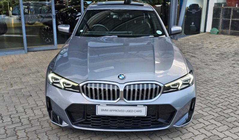 
								BMW 3 Series Sedan 320i M Sport At full									