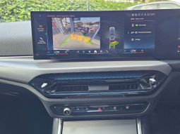 
										BMW 3 Series Sedan 320i M Sport At full									