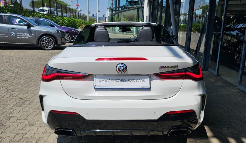 
								BMW 4 Series Convertible M440i Xdrive Steptronic full									