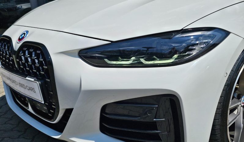 
								BMW 4 Series Convertible M440i Xdrive Steptronic full									