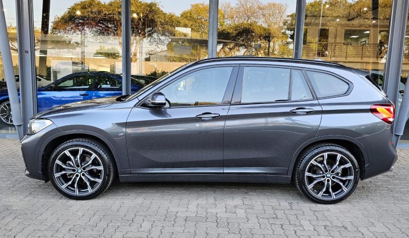 
								BMW X1 Sdrive18d M Sport Steptronic full									