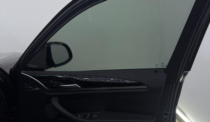 
								BMW X3 M40i full									
