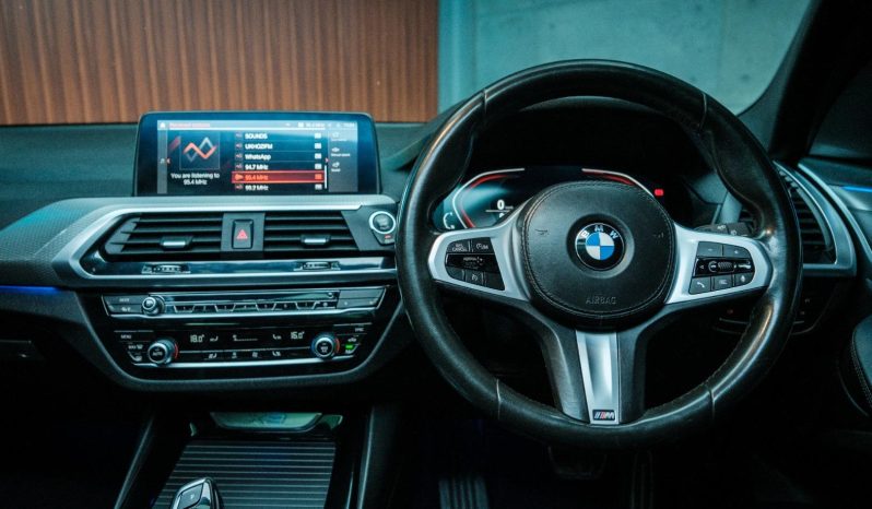 
								BMW X3 Xdrive20d M Sport full									