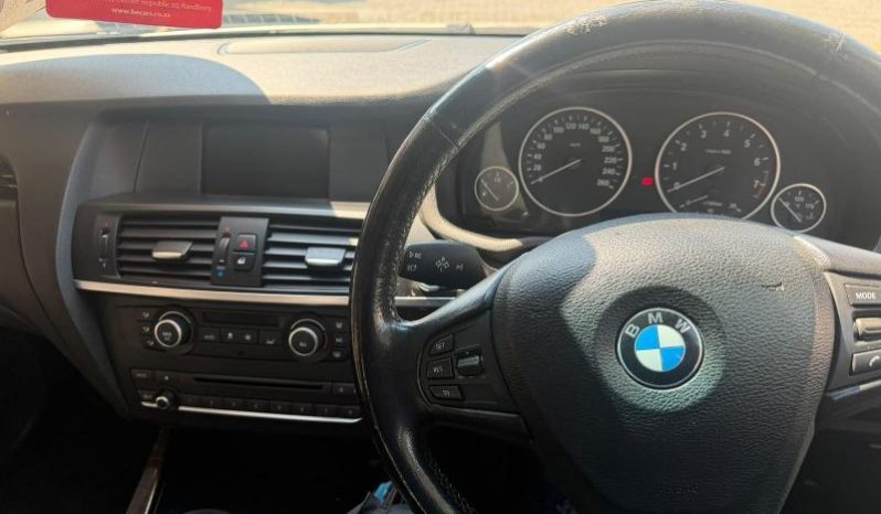 
								BMW X3 Xdrive28i Steptronic full									