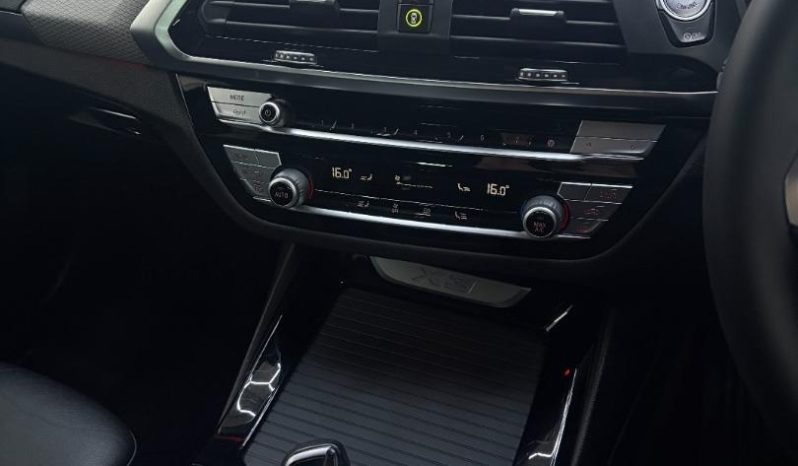 
								BMW X3 Xdrive30d M Sport full									