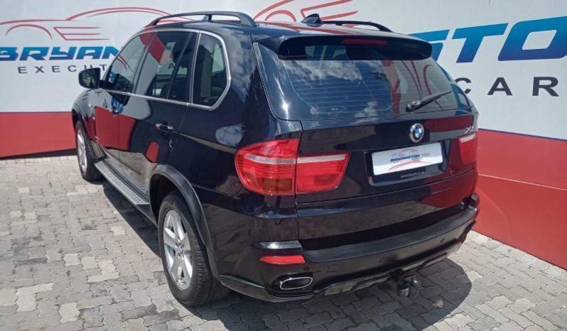 
								BMW X5 4.8I Exclusive Steptronic full									