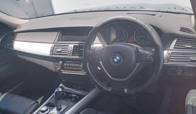 
								BMW X5 4.8I Exclusive Steptronic full									