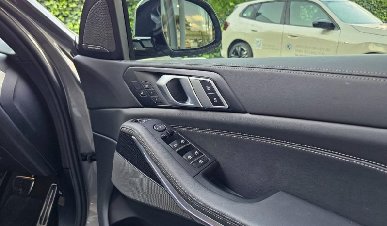 
								BMW X5 Xdrive 30d M Sport full									