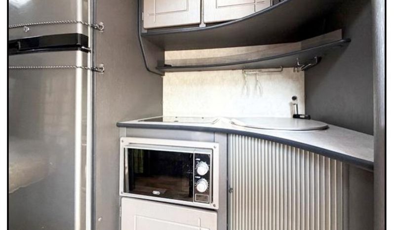 
								Caravan Jurgens Classique full									