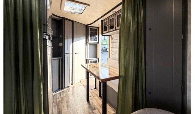 
								Caravan Jurgens Classique full									