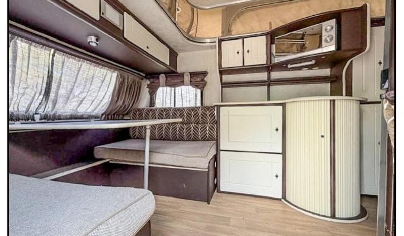 
								Caravan Jurgens Fleetline full									
