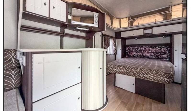
								Caravan Jurgens Fleetline full									