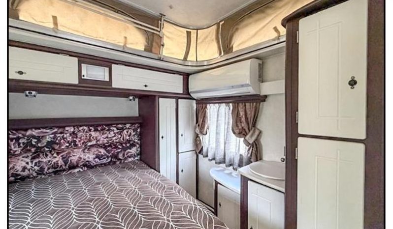 
								Caravan Jurgens Fleetline full									