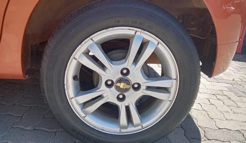 
								Chevrolet Aveo 1.6 L 5-Door full									
