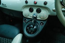 
										Fiat 500 0.9 Dolcevita At full									