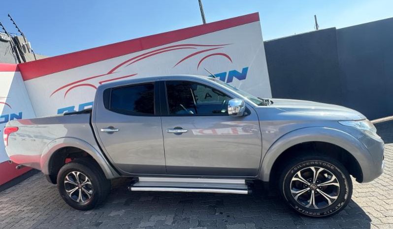 
								Fiat Fullback 2.5D Dcab 4X2 full									