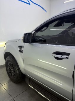 
										Ford Everest 2.0 Bi Turbo Ltd 4X4 At full									