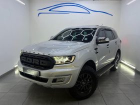 Ford Everest 2.0 Bi Turbo Ltd 4X4 At