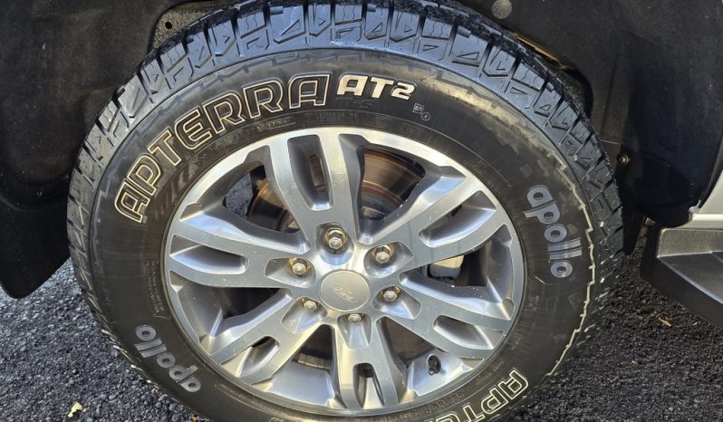 
								Ford Everest 2.0 Bi Turbo Xlt 4X2 At full									