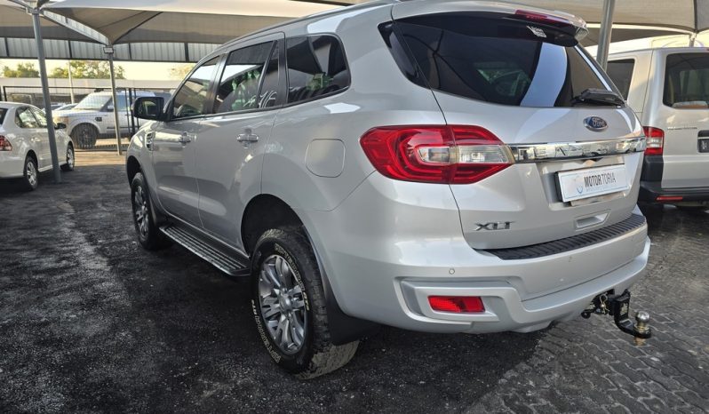 
								Ford Everest 2.0 Bi Turbo Xlt 4X2 At full									
